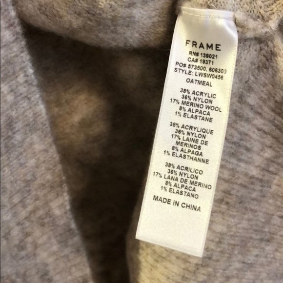 FRAME Denim Swingy Oatmeal Turtleneck Sweater L - Picture 8 of 9